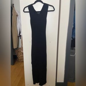 Black Sleeve Less Open Back Midi Dress